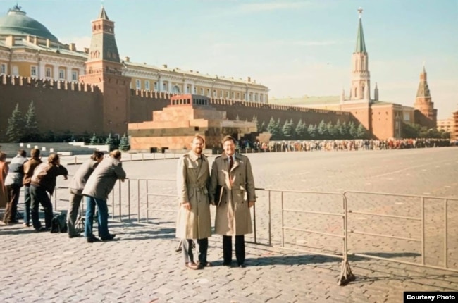Марк Помар (слева) и Стив Форбс на Красной площади.