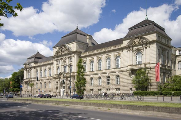 Đại học nghệ thuật Berlin tại Đức