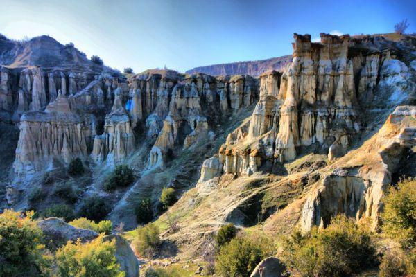 Kuladokya Kula Peri Bacaları Manisa - Türkiye Gezi Tatil Rehberi