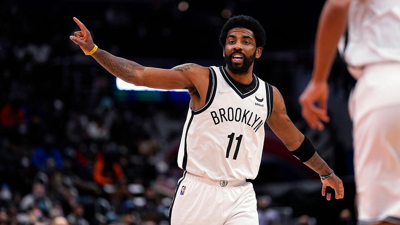 Kyrie Irving hints at return to Barclays Center, Nets GM Sean Marks  optimistic NYC mandate will change | Marca