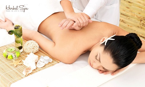 Massage trị liệu giúp thư giãn và cải thiện chất lượng giấc ngủ