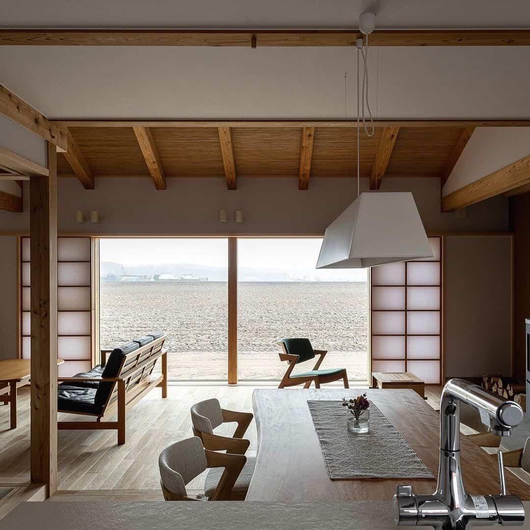 tatami en el suelo para dormir