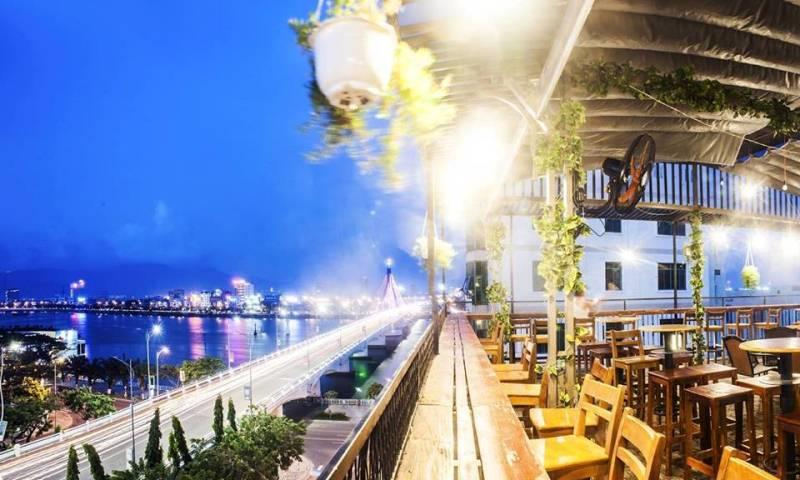 Mây Coffee & Bar - Quán cafe kết hợp Bar Đà Nẵng