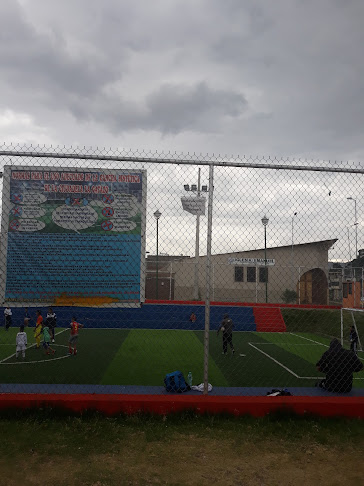 Opiniones de Lagatazo en Quito - Campo de fútbol
