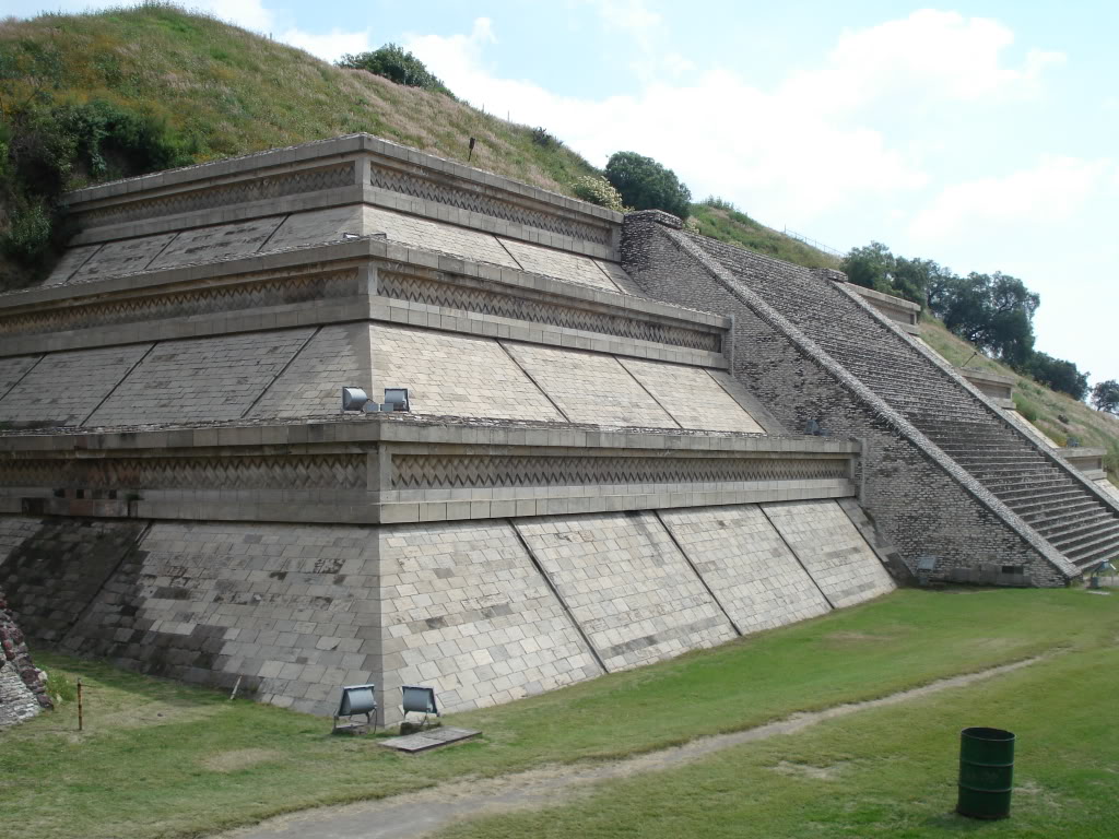 27 Zonas Arqueologicas de Mexico, Piramides