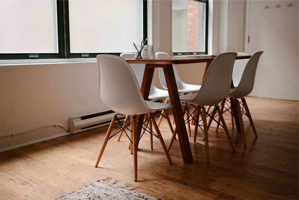 table-629772_960_720.jpg