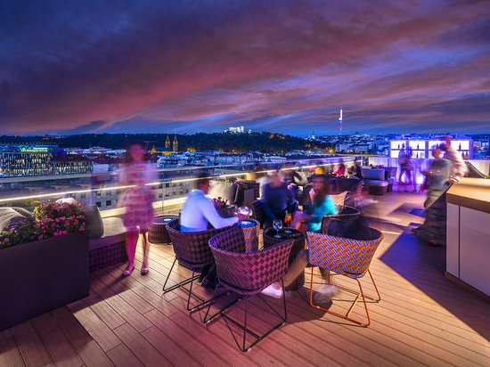 View Cloud 9 Rooftop Bar Quận 1