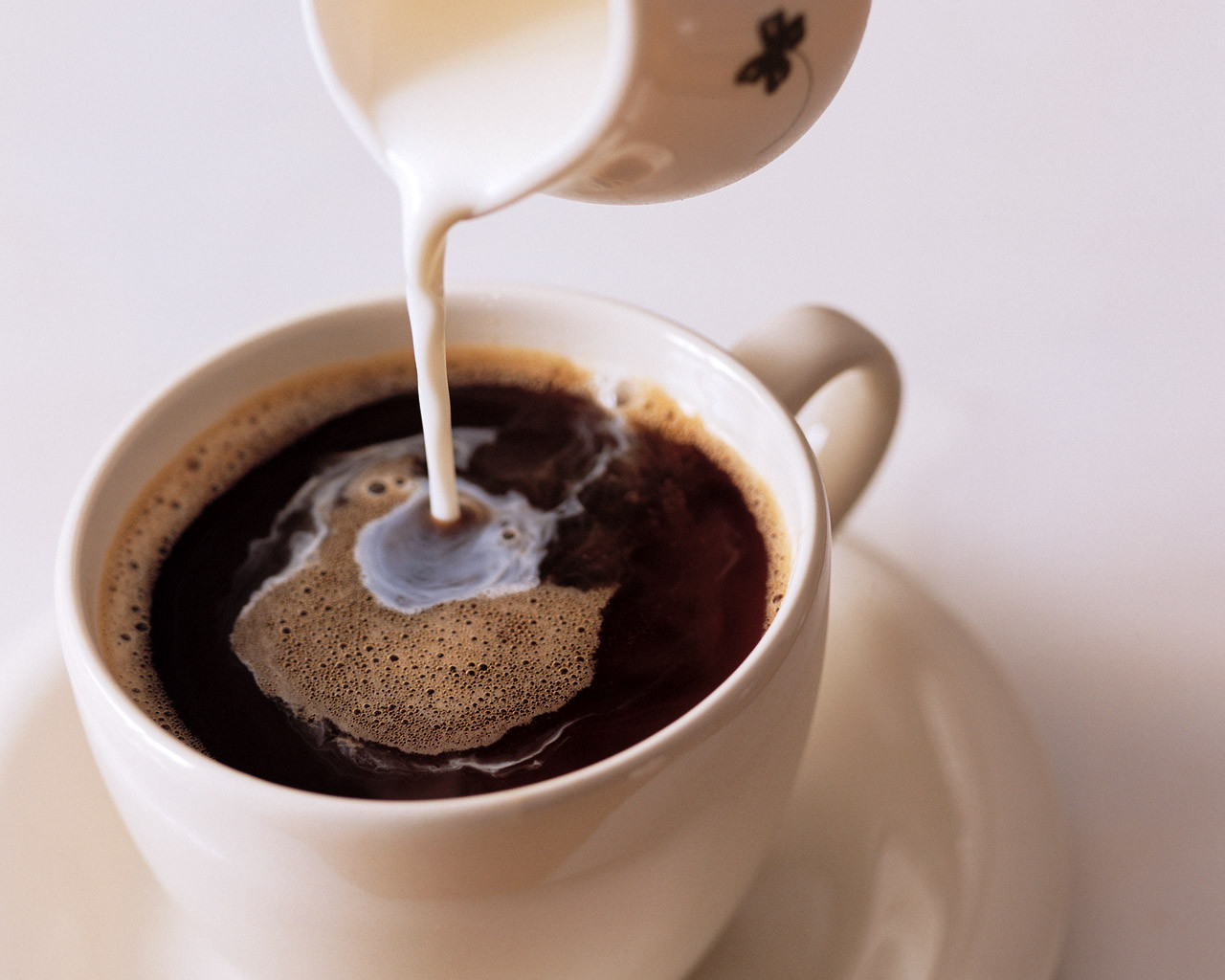 È utile o dannoso caffè con latte?
