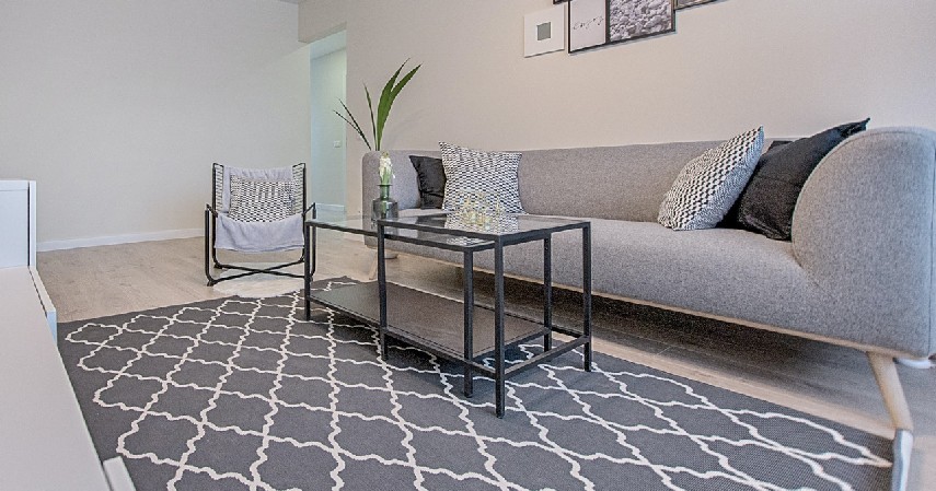 Sofa Minimalis Modern - 15 Ide Sofa Ruang Tamu Sempit yang Harganya Gak Bikin Mengernyit