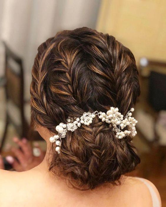 Top 85+ Bridal Hairstyles that Needs to be in every Bride's Gallery | ShaadiSaga