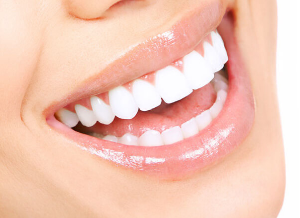 bọc răng sứ cải thiện khả năng phát âm