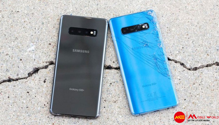 Samsung Galaxy S10 Plus mặt kính hay mặt gốm tốt hơn?