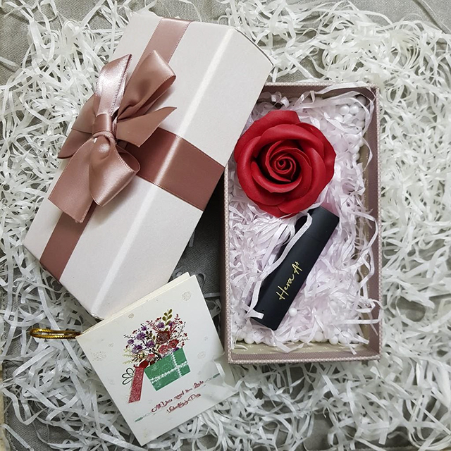 Quà 8/3 tặng người yêu