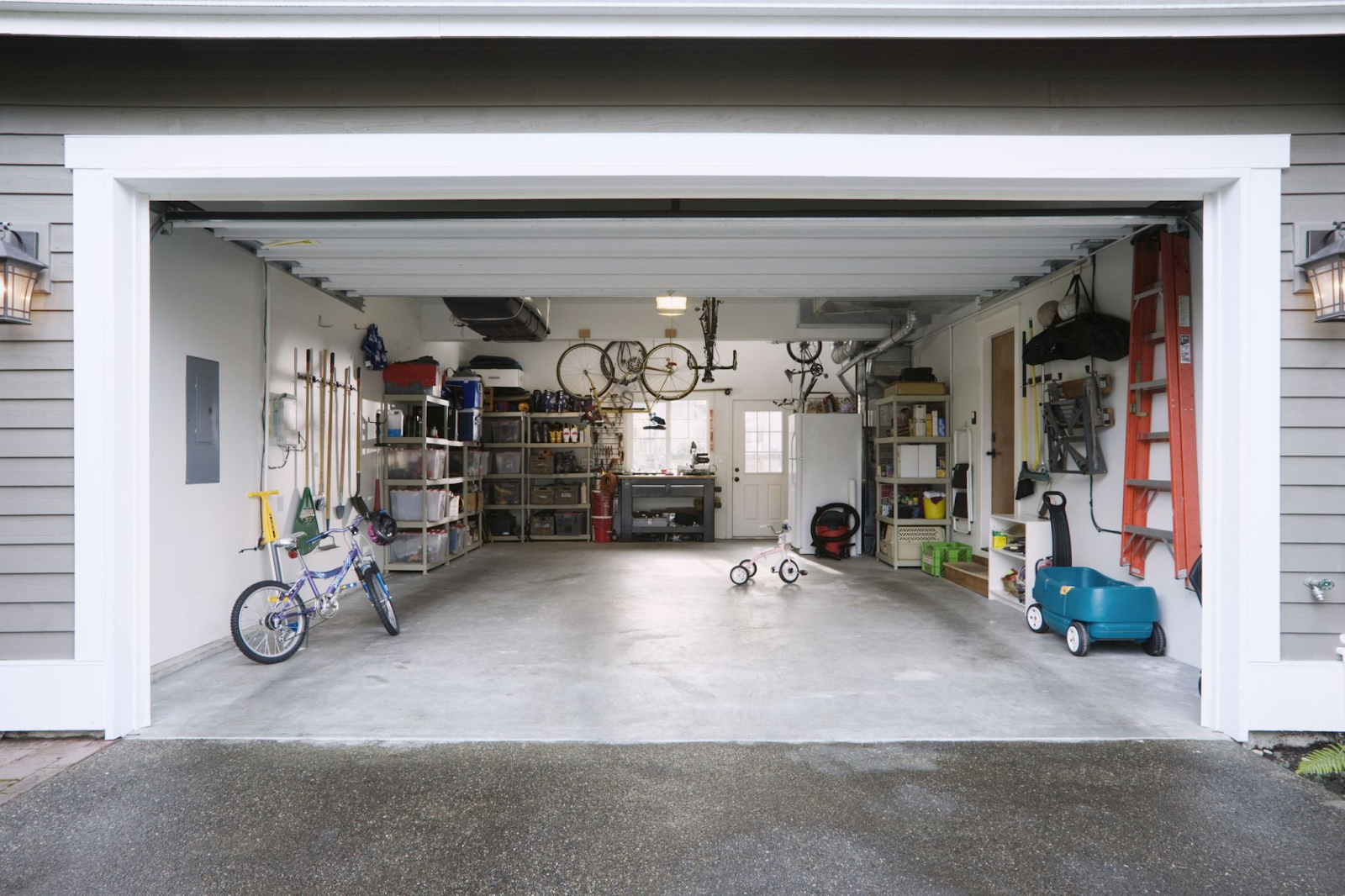 Quick and Affordable Tips to Organize Your Garage | CUBICOON