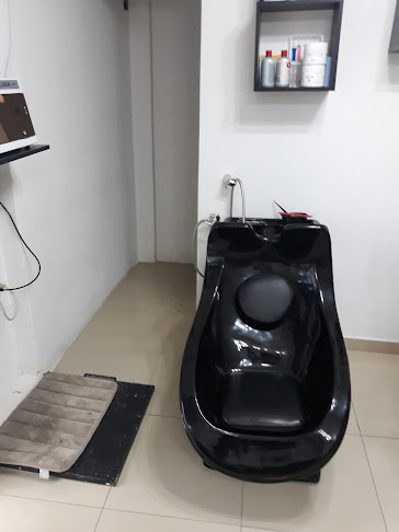 J&M PELUQUERIA BELLEZA Y ESTILO - Guayaquil