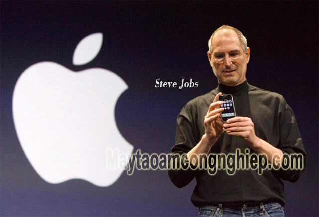 Steve Jobs với phong cách độc đoán giúp Apple vượt qua khủng hoảng