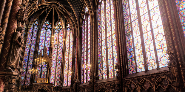 Một số nhà thờ kính màu đẹp nhất thế giới