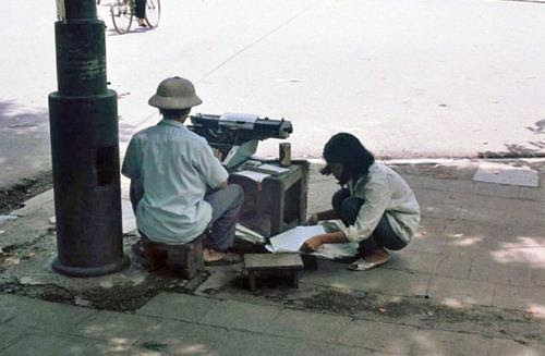 TÂM NHU: Tiểu Tử - Người viết mướn