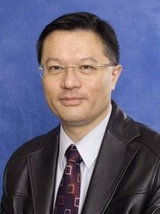 中大呼吸系統科講座教授許樹昌表示,若果中國政府與民眾的防疫意識鬆懈,就會機會爆發第二波疫情。(中大醫學院網站圖片 / 拍攝日期不詳)