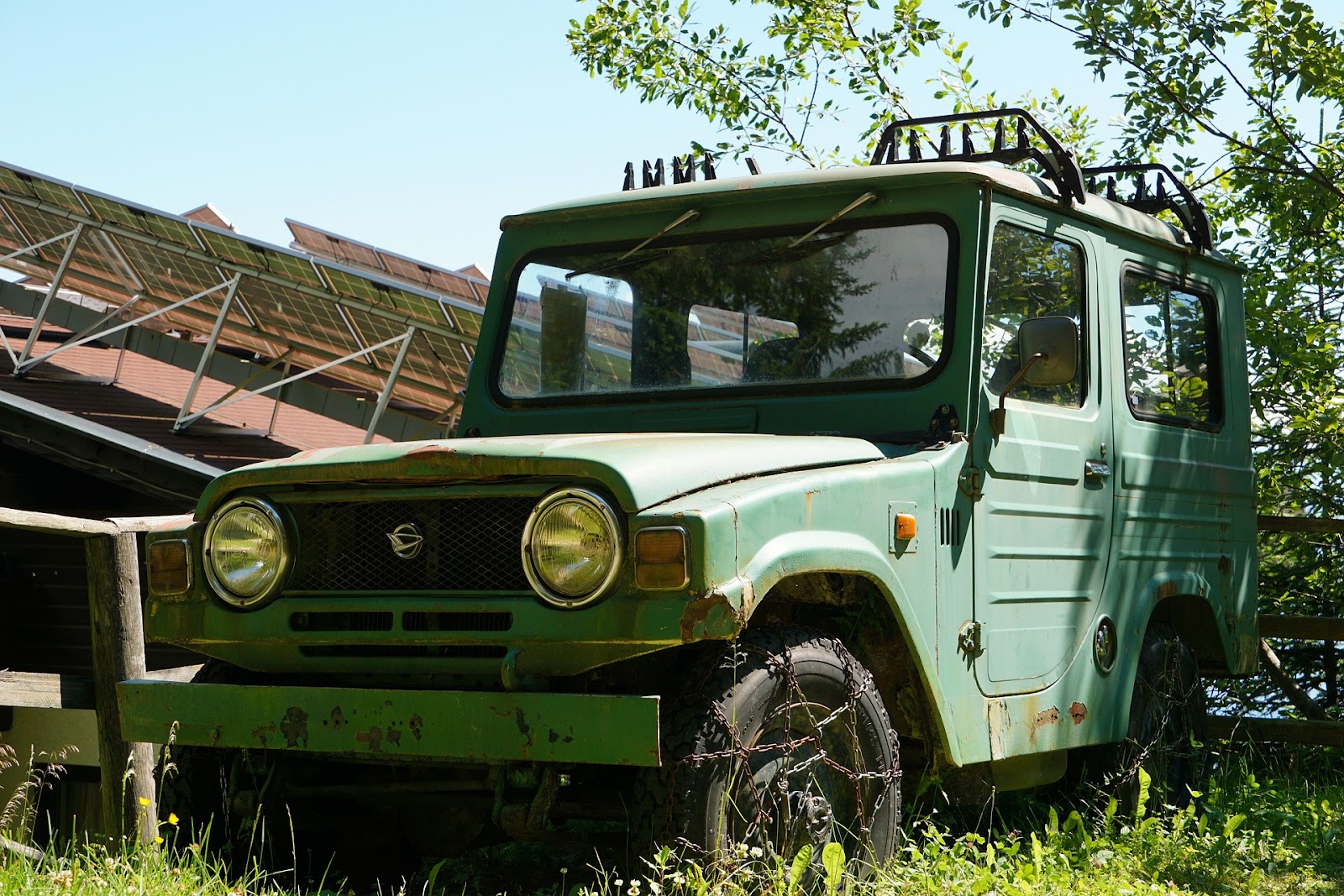 mobil 4x4 murah