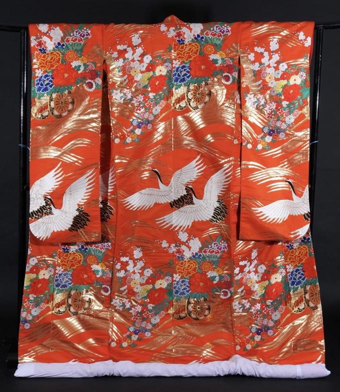 色打掛とは 歴史や特徴 着用のルール お衣裳さわらぎ