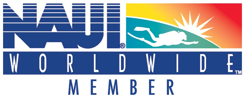 Logo NAUI - certificação de mergulho e scuba diving