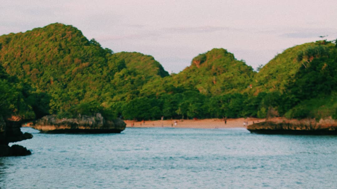 pantai gatra malang