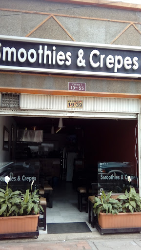 Smoothies & Crepes