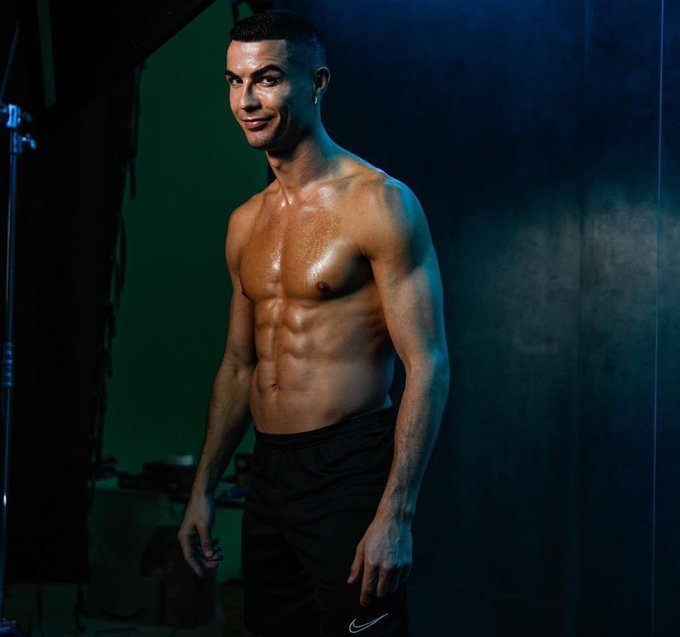 Ronaldo's toned body is loved by thousands of people