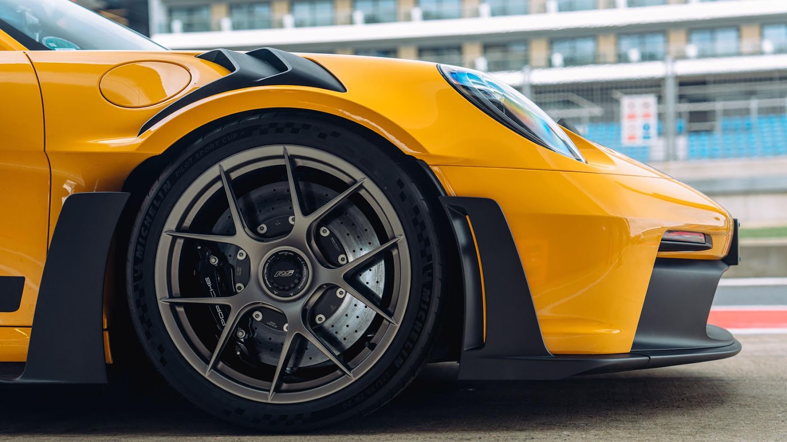 Porsche 911 GT3 RS wheel
