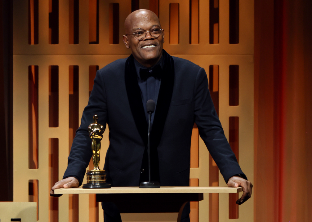 Samuel L. Jackson accepts award onstage