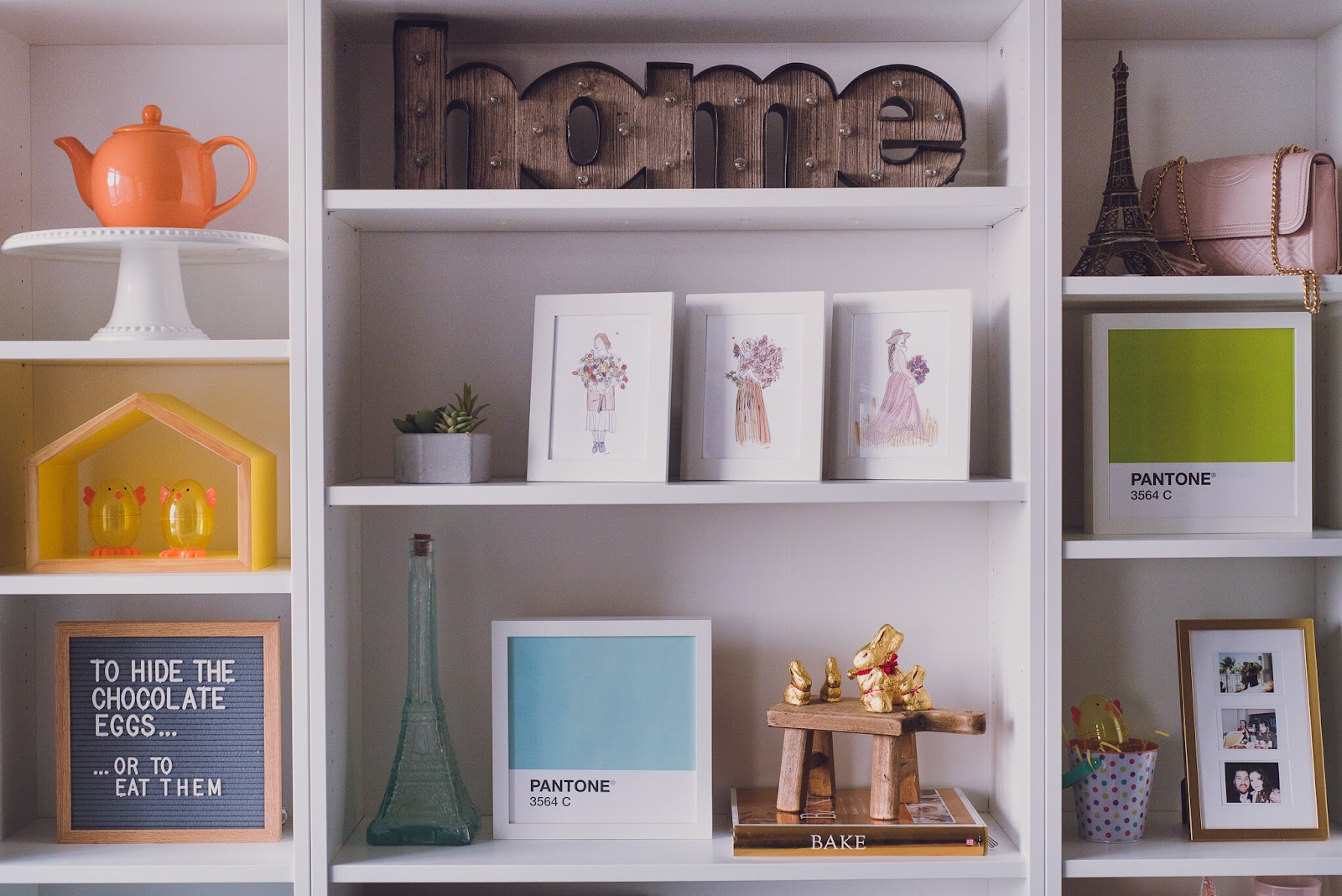 lily-muffins-bookcase-easter-small-space-living-room