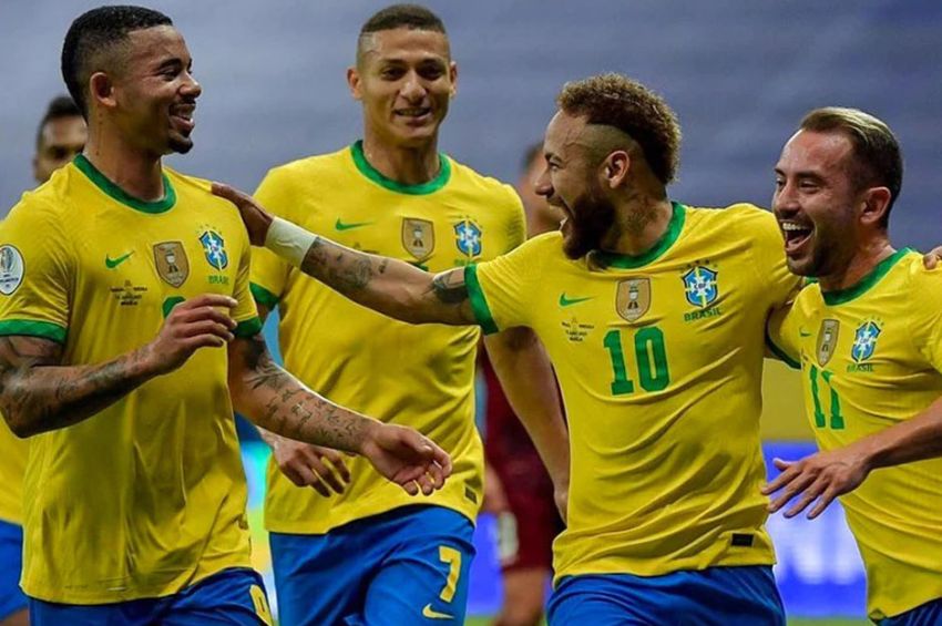 Prediksi Line Up Brasil Vs Korea Selatan. Korea Selatan akan bertemu Brasil pada Babak 16 Besar Piala Dunia 2022 untuk memperebutkan tiket Perempat Final Piala Dunia 2022