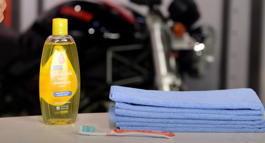 What Should I Use To Clean My Helmet Visor?
