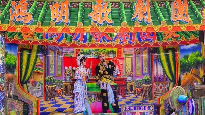 圖六：黑龜與白蛇不敵上帝公，因而商量對