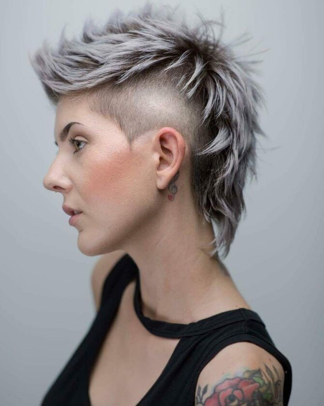 Trendy mullet haircut - are you ready for a bold change?  35
