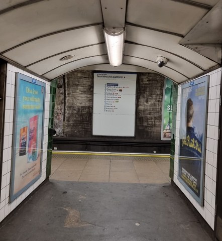 METRO W LONDYNIE - PRZEWODNIK DLA POCZĄTKUJĄCYCH