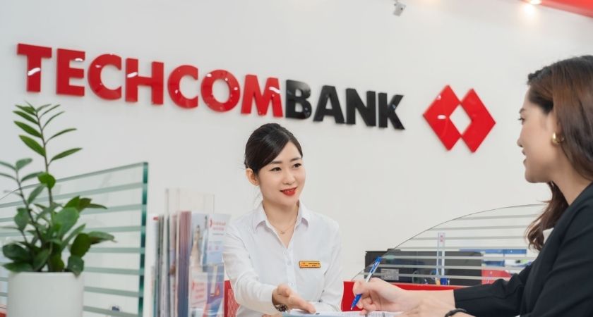 Quy trình vay tiền qua thẻ ATM Techcombank