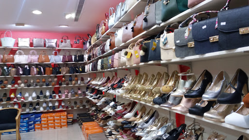 الحذاء الجديد 