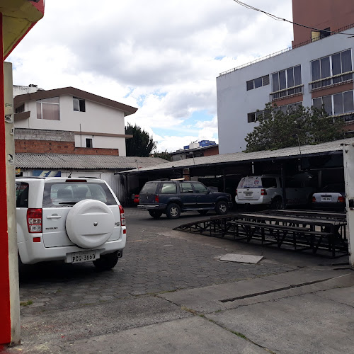 Opiniones de Auto Servicio Kilometro Cero en Quito - Taller de reparación de automóviles