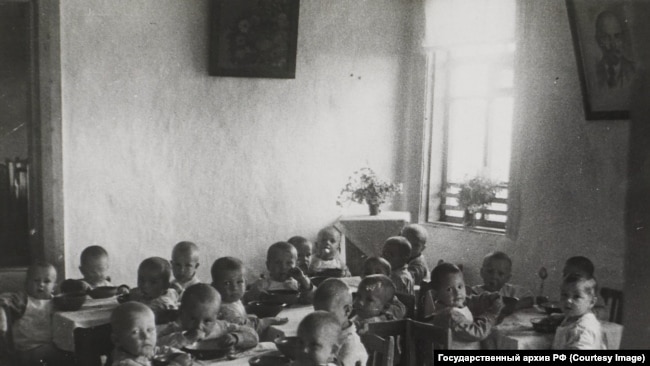 Дом ребенка Каргопольского ИТЛ, 1945. ГА РФ