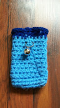 Handytasche für Smartphone Touchhandy in blau Smartphonehülle Häkelhülle Häkeltasche