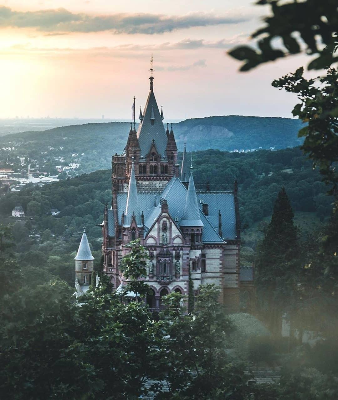童话中的城堡(Schloss Drachenburg)