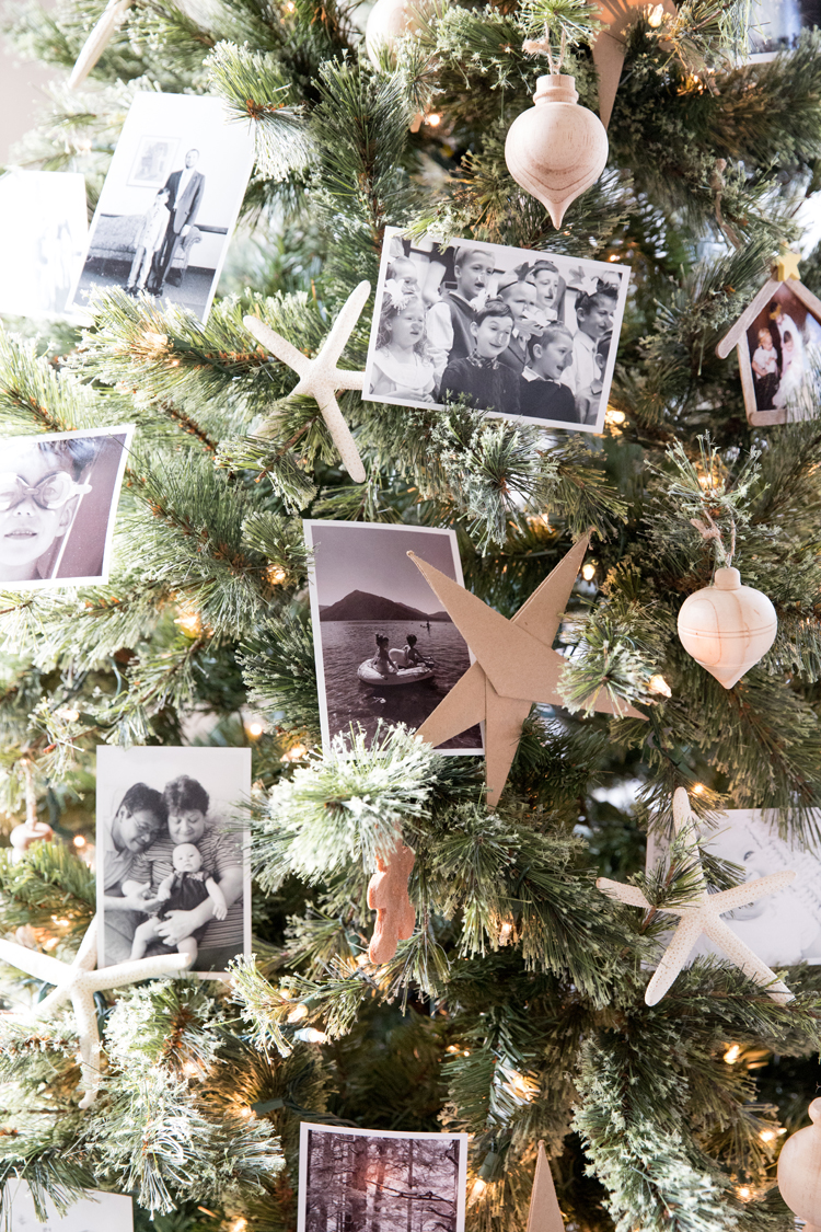 árbol de navidad con fotos