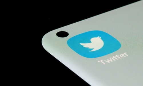    Twitter is to cut 10% of its current workforce in layoffs!