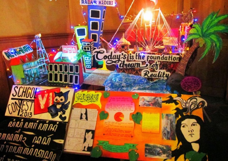 mading uni dan keren