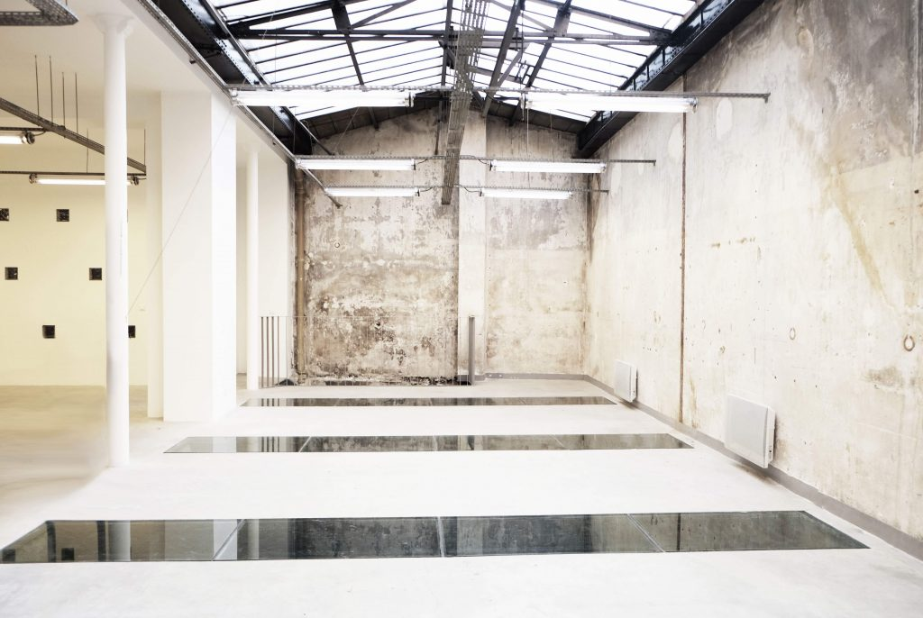Galerie ambiance industrielle en location pour des shootings mode à Paris