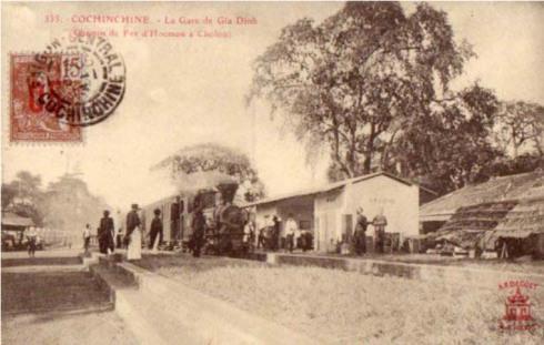 http://maivantran.files.wordpress.com/2011/09/ga-xe-lua-gia-dinh-1913.jpg?w=490&h=309