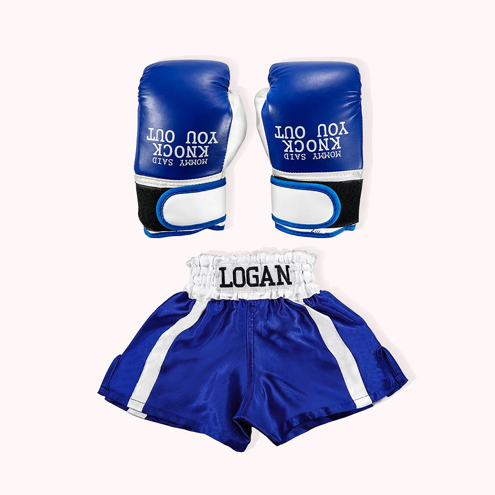 Short et gants de boxe anglaise bleus, dont la ceinture est personnalisée.