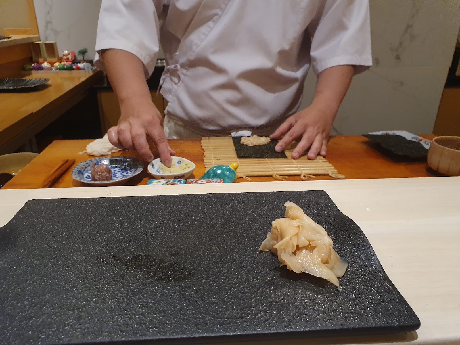 serving plate and ginger at sushi Misaki Nobu 